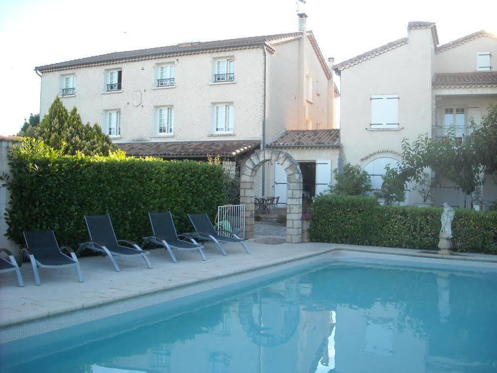 Hotel Ecusson Saint-Hilaire-de-Brethmas Extérieur photo